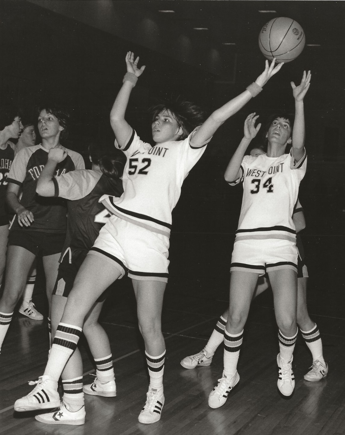 Melinda and Melissa Miles ’81 to be Inducted into Indiana Basketball ...