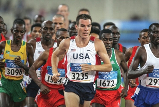 Dan Browne ’97 competes in the Men’s 10,000 meters race at the 2004 Summer Olympics in Athens, Greece.