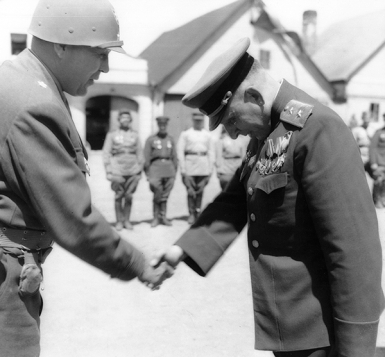 BG Stokes with LTG M.J. Savlan, Commanding General, Russian 5th Tank Corps