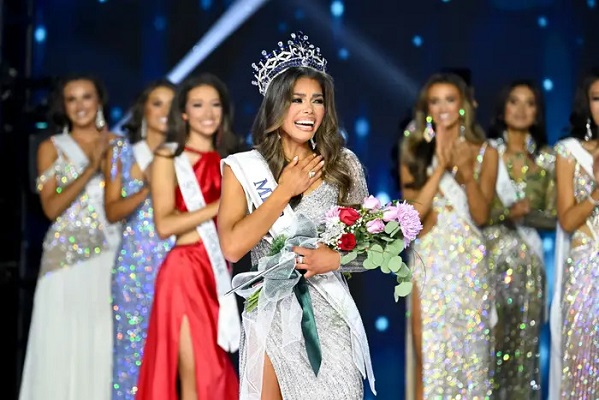 Cooper ’23 Crowned Miss USA