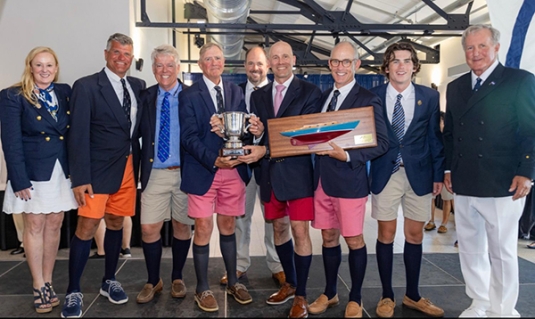 Frank Sobchak ’92 and his team win sailing race