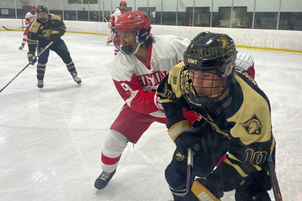 Club Hockey Defeats Boston U and Bryant