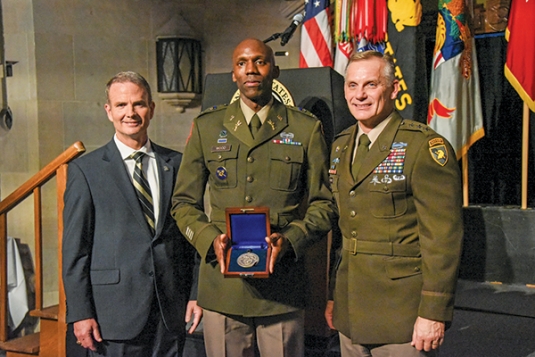 Lieutenant Colonel McKinley Wood ’01, the 2023 Alexander R. Nininger Award recipient