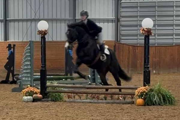 Equestrian Team Places Third at Marist College Show